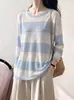 Camiseta de punto fina de seda helada a rayas de manga larga para mujer, cubierta de verano para aire acondicionado, estilo casual holgado, adelgazante