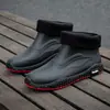 Botas de lluvia Amazon transfronterizas antideslizantes para hombre, zapatos impermeables, nueva moda, cortas, estilo coreano, zapatos de goma, botas de lluvia, zapatos de trabajo para cocina