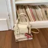 Bolsa Boston para Mujer 2026 Nuevo Verano Versátil Bolso de Hombro Cruzado Nicho Bolso Almohada para Viajes Diarios para Mujer