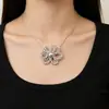 Moderna cadena para la clavícula con colgante de flor de perlas de alta gama, lujo ligero, elegante, estilo ins, diseño de nicho para mujer
