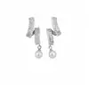 Aretes de Aguja Plateada con Circonita y Perlas Redondas, Estilo Cotidiano, Aretes de Moda y Versátiles, Lujo Ligero y Sensación de Alta Gama, Mayoreo