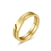 Venta caliente transfronteriza anillo de acero inoxidable personalidad viento de lujo ligero venta al por mayor mujeres nicho superior corte simple moda anillo