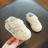 2025 primavera nuevos zapatos para niños al por mayor zapatos deportivos de suela blanda de cuero para niños zapatos coreanos Forrest Gump zapatos blancos