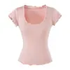 Camiseta feminina U-neck de manga curta com borda ondulada, puramente desejável, novo estilo verão 2026, versátil, modeladora, com acabamento em renda, top da moda