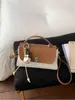 Bolsa de Mão Quadrada Pequena Tendência Estilo Coreano para Mulheres, Nova Bolsa de Ombro Fashion Elegante 2026 com Toque de Luxo, Bolsa Transversal Casual