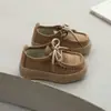 Zapatos de piel Maillard para niños, nuevo estilo primavera 2026, modernos y versátiles, elegantes zapatos de piel de estilo universitario con punta redonda para niños y niñas