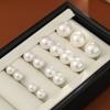 Brincos Estilo 'Febre das Influenciadoras Coreanas' com Toque de Luxo Leve, Apresentando Pérolas Swarovski Grandes e Perfeitamente Redondas para Mulheres
