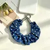 Fábrica grande Yiwu verão novo estilo coreano requintado simples fivela plana scrunchie plissado corrente de telefone pingente de telefone chaveiro