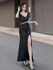 Vestido Ajustado Sexy de Celebridad de Internet Estilo Influencer 2026 de Gama Alta, Puro Deseo, Cuello en V, Cintura Fruncida Ceñida, con Abertura para Mujer