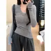 Suéter de punto gris con cuello en V estilo coreano para mujer, top de capas puro y seductor estilo coreano, nuevo modelo de otoño, prenda exterior versátil y elegante