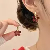 Elegantes Pendientes de Flor Esmaltada Roja Ankora para Mujer, Diseño de Nicho con un Toque de Alta Gama, Pendientes de Botón y Accesorios para Orejas de Moda