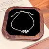 Pulsera de Concha Natural de Trébol con Exquisitas Joyas de Circonita, Sensación de Lujo Ligero de Gama Alta, Pulsera Moderna y a la Moda