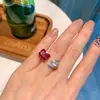 Anillo de Moda Retro Transfronterizo 2023 Esmeralda Rectangular Rubí Rojo Diamante Gota Anillo de Moda para Mujer
