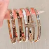 Pulsera de Acero de Titanio Color Oro Rosa para Mujer Pulsera de Alta Gama Lujo Accesible Joyería de Mano Pulsera de Anillo Liso Pulsera de Zirconia Nicho