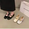 Zapatos Mary Jane Versátiles Franceses para Mujer Versátiles de Verano Nuevo Estilo Rosa Ballet Talla Pequeña Suela Plana Tacón Oculto Boca Baja Zapatos de Una Sola Pieza
