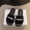 Versátiles Zapatillas Planas de Moda con Letras para Mujer, Calzado de Verano para Exteriores, Sandalias de Moda, Zapatillas con Pedrería Estilo Chanel 2026