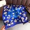 Lenço Quadrado de Seda com Estampa Floral Elegante Lenço Shawl com Toque Sofisticado Proteção Solar Versátil Lenço Quadrado Pequeno para Pescoço Lenço Feminino
