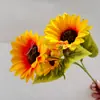 Flor Artificial de Girasol con Tallo Corto Decoración para el Hogar Accesorios para Fotografía Adornos de Flores Artificiales Estilo Pastoral Decoración de Bodas Flor de Seda
