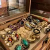 Pendientes de borla con flor de trébol de circonita vintage con un toque de alta gama, pendientes versátiles y de moda al por mayor