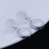 Moda japonesa y coreana dulce elegante inteligente simple fresca joyería para orejas flor de coche hebilla de oreja de ópalo femenina al por mayor