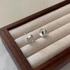 Pendientes de botón encantadores de perla gris plateado para mujer plata de ley 925 aguja plateada temperamento de estilo frío de alta gama nuevos pendientes pendientes