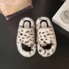 Zapatillas gruesas de leopardo, versátiles y de moda para mujer, nuevas y populares para otoño e invierno 2026, zapatillas de pelo sin cordones, versátiles