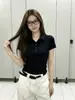 Camiseta de mujer estilo coreano con cuello polo abotonado y manga corta, nuevo top casual versátil chic y bonito para el verano