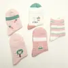 Meias de Verão de Malha Respirável com Desenho Animado para Crianças, com Seis Dedos, Furos Absorventes de Suor, Urso, Costura Sem Osso, Cano Médio, Algodão Penteado