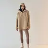 Suéter Esportivo Feminino Outono e Inverno Estilo Preguiçoso Top Veludo Partícula com Forro de Lã Espessado Solto Gola Lapela Pulôver Fitness plus size