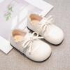 Zapatos de cuero para niñas, moda coreana, primavera 2025, nuevo estilo, zapatos de princesa, antideslizantes, estilo occidental, zapatos de frijol para niños.
