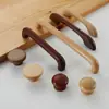 Fornecedor de Fabricante Fornece Puxadores de Madeira Maciça, Gabinetes de Gaveta, Puxadores de Porta de Madeira, Puxadores de Gabinete de Nogueira Preta, Acessórios, Puxadores Cogumelo