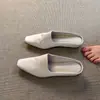Mules Quadradas Retrô com Aumento de Altura, Sandálias Femininas 2026 Novas de Primavera/Verão para Uso Externo, Fechadas na Ponta, Slip-On