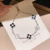 Pulsera Rectangular Sencilla para Mujer, Gama Alta, Moderna, Versátil, Exquisita, Diseño Nuevo, Elegante, Joyería de Mano de Nicho al por Mayor