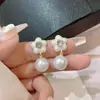 Brincos de Flor de Pérola para mulheres 2023 novos populares elegantes brincos design de nicho luxo leve brincos de alta qualidade