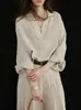 Camisa de Lino FALINDA STUDIO Estilo Old Money de Manga Larga con Mangas de Murciélago Sueltas, Top Francés V-Neck Ligeramente Transparente