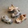 Zapatillas de moda para niños 2026 nuevas primavera y otoño zapatos de papá para niños zapatillas de correr versátiles de suela blanda para niños mayores