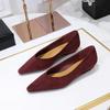 3683-15 Sapatos de Salto Anabela Confortáveis de Bico Fino Estilo Europeu e Americano Camurça Boca Rasa Salto Baixo Sapatos Femininos Estampa de Leopardo Sapatos de Pedal Femininos