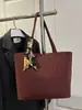 Suministro Transfronterizo de Bolsos de Hombro Nuevos Retro de Moda para Mujer, Bolsos de Mujer de Gama Alta, Bolsos Tote Versátiles de Moda para el Trabajo al por Mayor