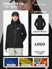 Traje de Tormenta con Capucha de Tejido Softshell con Patrón de Waffle para Exteriores Moda Trendy para Hombres y Mujeres Marca Sello Logo Impreso Chaqueta Impermeable a Prueba de Viento