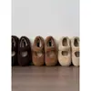 Zapatos Mary Jane para Mujer 2025 Nueva Moda Versátiles Punta Redonda Velcro Cálidos Planos de Piel
