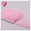 Venta al por mayor pluma de avestruz borde de tela DIY hecho a mano pluma de avestruz accesorios de decoración accesorios de ropa falda de boda hecha a mano