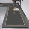Alfombrilla de Piso para Cocina Fácil de Limpiar Transfronteriza Amazon Tira Larga Absorbente de Agua Secado Rápido Antideslizante Almohadilla para Pies Alfombrilla de Piso de Diatomeas para el Hogar