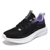 Novos sapatos femininos de verão malha grande respiráveis versáteis sola macia sapatos casuais leves tênis de corrida esportivos malha senhoras verão