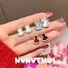 Joalheria: Colar de Diamante Brilhante com Cabacinho Vermelho das Seis Joias e Cabacinho Branco de Madrepérola Australiana, Conjunto de Brincos e Anel de Alto Padrão Personalizado para Sorte e Prosperidade para Reunião Anual
