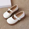 BabeYou 2024 Primavera e Outono Novos Sapatos de Couro de Princesa para Meninas Sapatos Individuais Infantis Sapatos de Couro Branco para Meninas Estilo Britânico