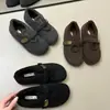 Sapatos Femininos com Fleece Adicionado, Sapatos de Algodão, Mocassins Slip-On, Estilo de Inverno Novo e Quente, Sapatos Peludos Retrô, Sapatos Birkenstock 2025
