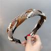 Nova tiara xadrez de celebridade da internet retrô feminina estilo Chanel com faixa de diamantes de alta qualidade, torção denteada de pérolas, de alta qualidade