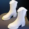 Botas de nieve de suela gruesa para mujer, nuevo estilo invierno 2026, blancas, forradas de felpa, botas de media caña engrosadas, zapatos para mujer, botas cálidas de algodón