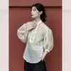 Nuevo top estilo chino para mujer, nuevo de verano, retro, estilo nacional, holgado, versátil, diseño de manga abullonada, botón, cuello alto, camisa