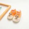 En stock zapatos de bebé zapatos de malla de verano zapatos para bebé y niño pequeño suela suave primavera y otoño zapatos calcetín de suelo para bebé un año fábrica al por mayor